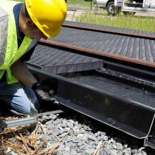 Pellet Composite Track Pan, Side Pan Only 20' System Part #7251